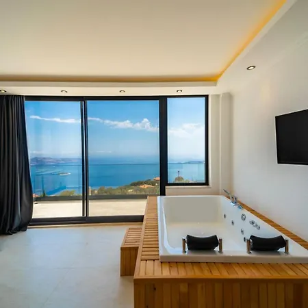 Villa Bella Rose Is A Stunning With A Sea View