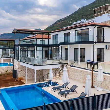 Bella Rose Is A Stunning With A Sea View Villa Gokceoren (Antalya)