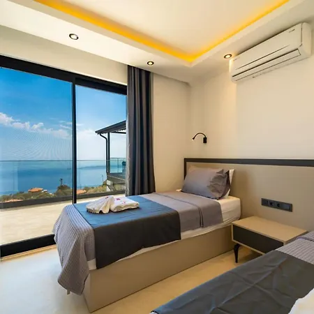 Villa Bella Rose Is A Stunning With A Sea View *