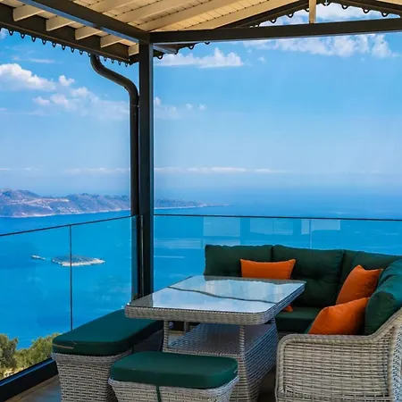 Villa Bella Rose Is A Stunning With A Sea View Gokceoren (Antalya)