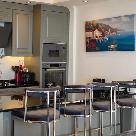 Villa Bella Rose Is A Stunning With A Sea View *